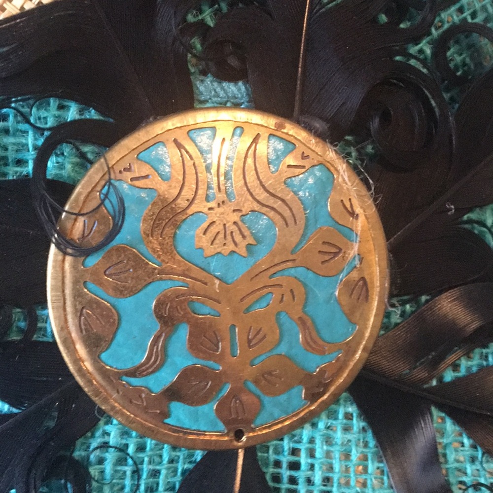 Hand adorned straw hat - Picture 5 of 5